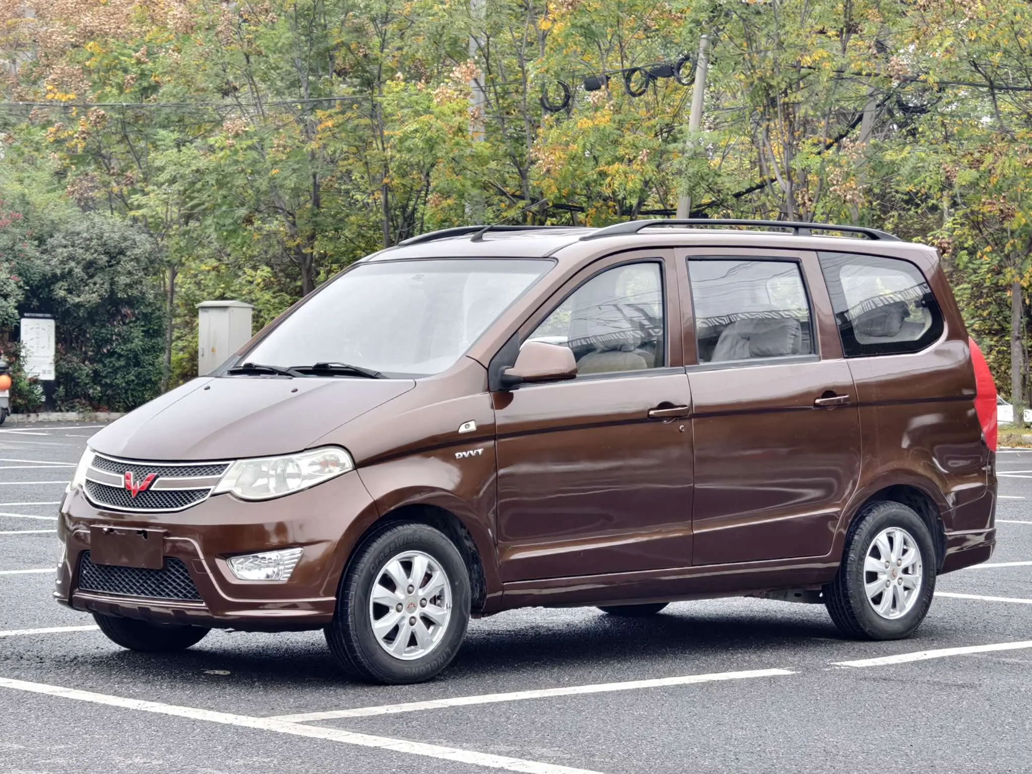 Wuling Hongguang  из Китая