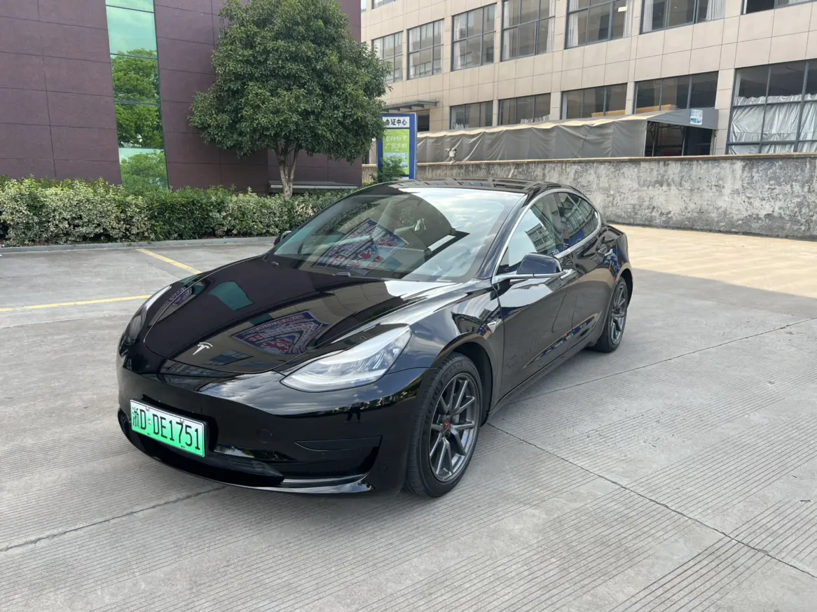 Tesla Model 3  из Китая