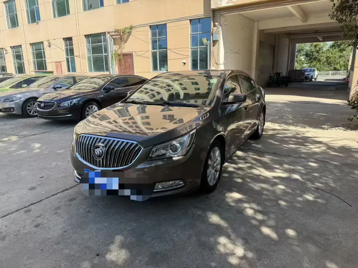 Buick LaCrosse  из Китая