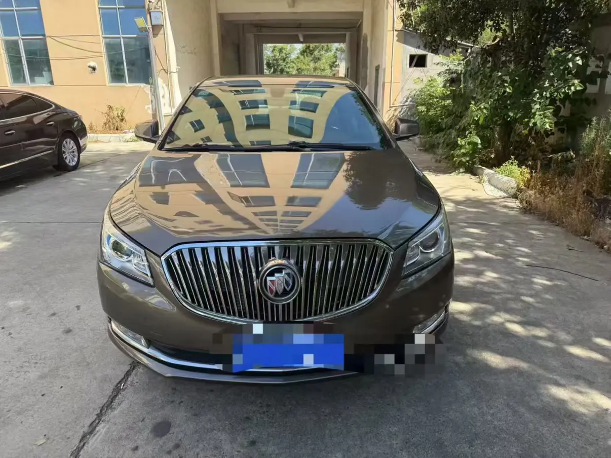 Buick LaCrosse  из Китая