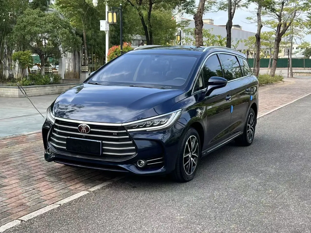 BYD Song MAX  из Китая