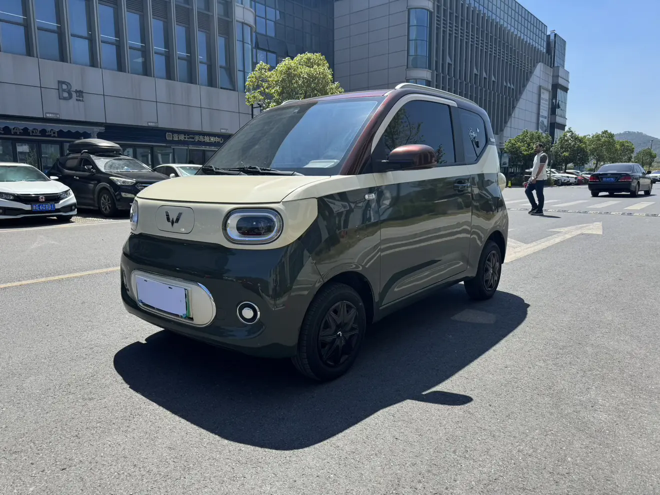 Wuling Hongguang MINIEV  из Китая
