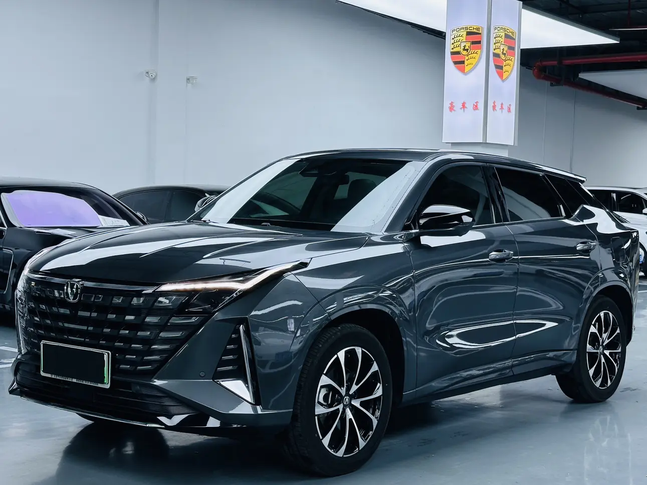 Changan UNI-Z PHEV  из Китая