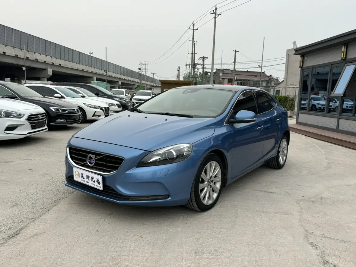 Volvo V40  из Китая