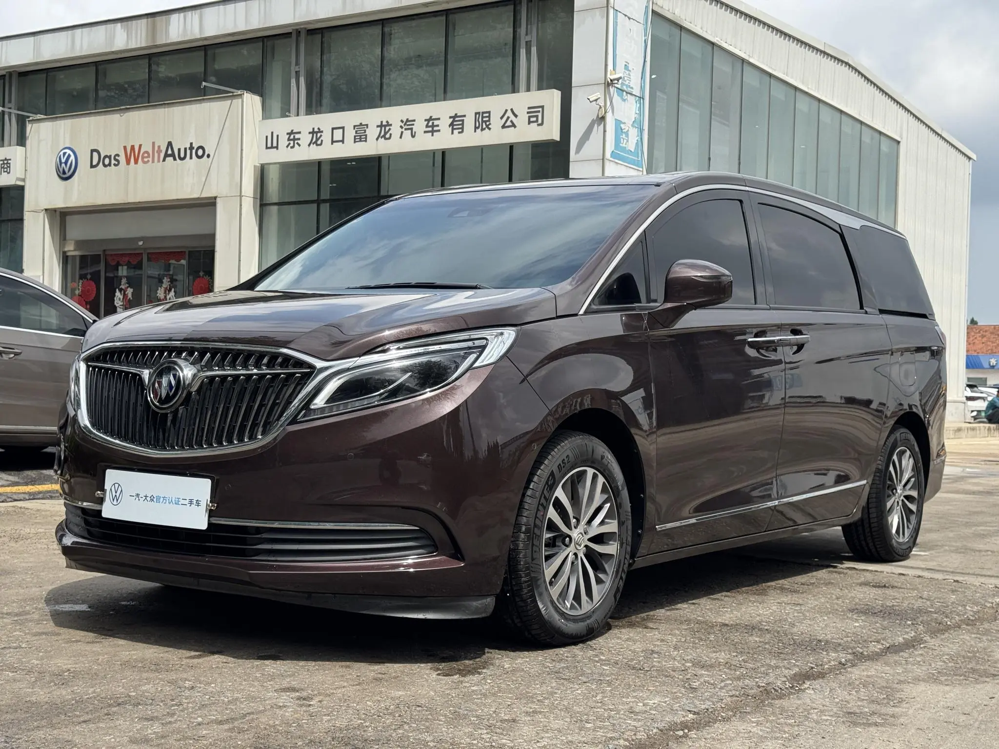 Buick GL8  из Китая
