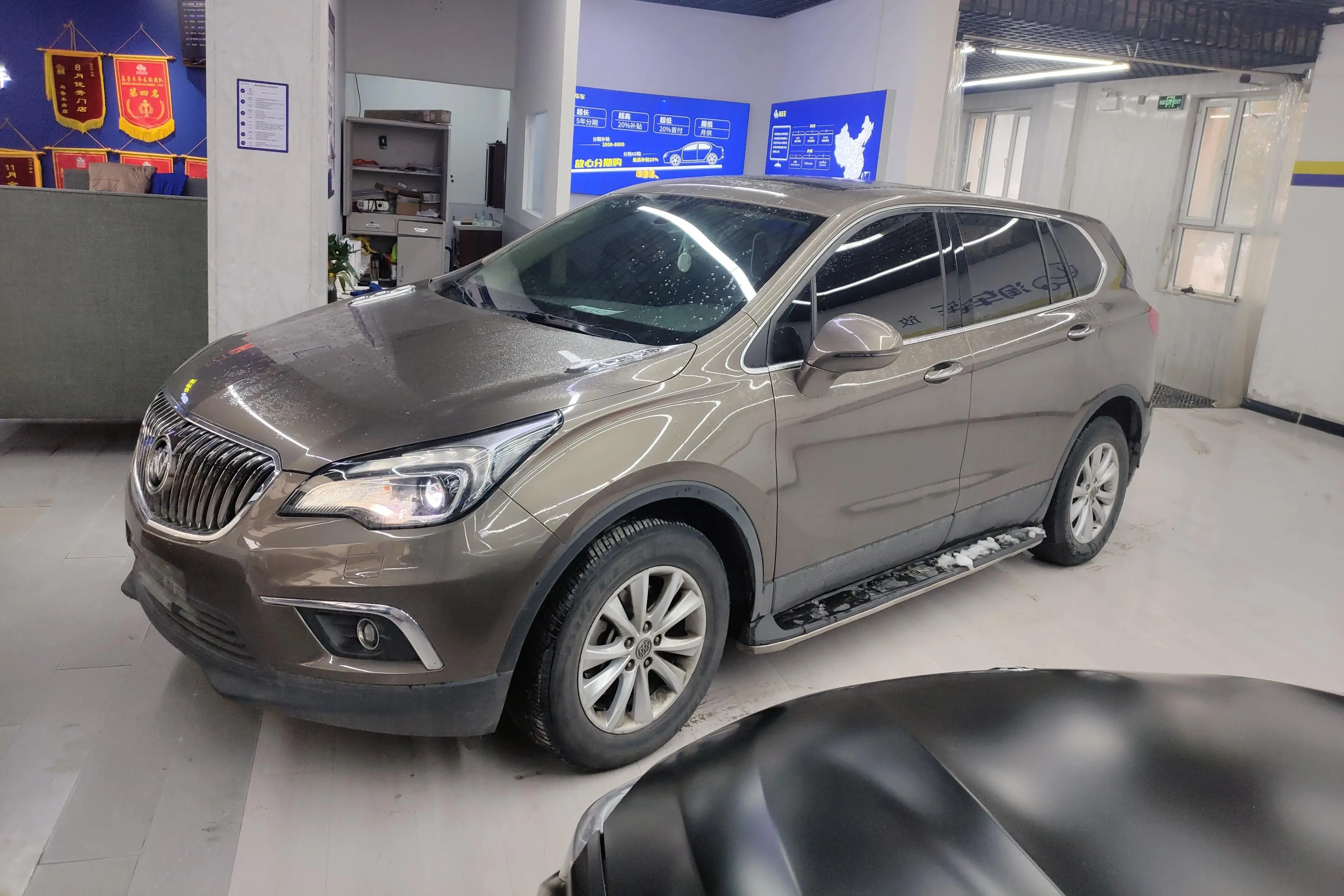 Buick Envision  из Китая