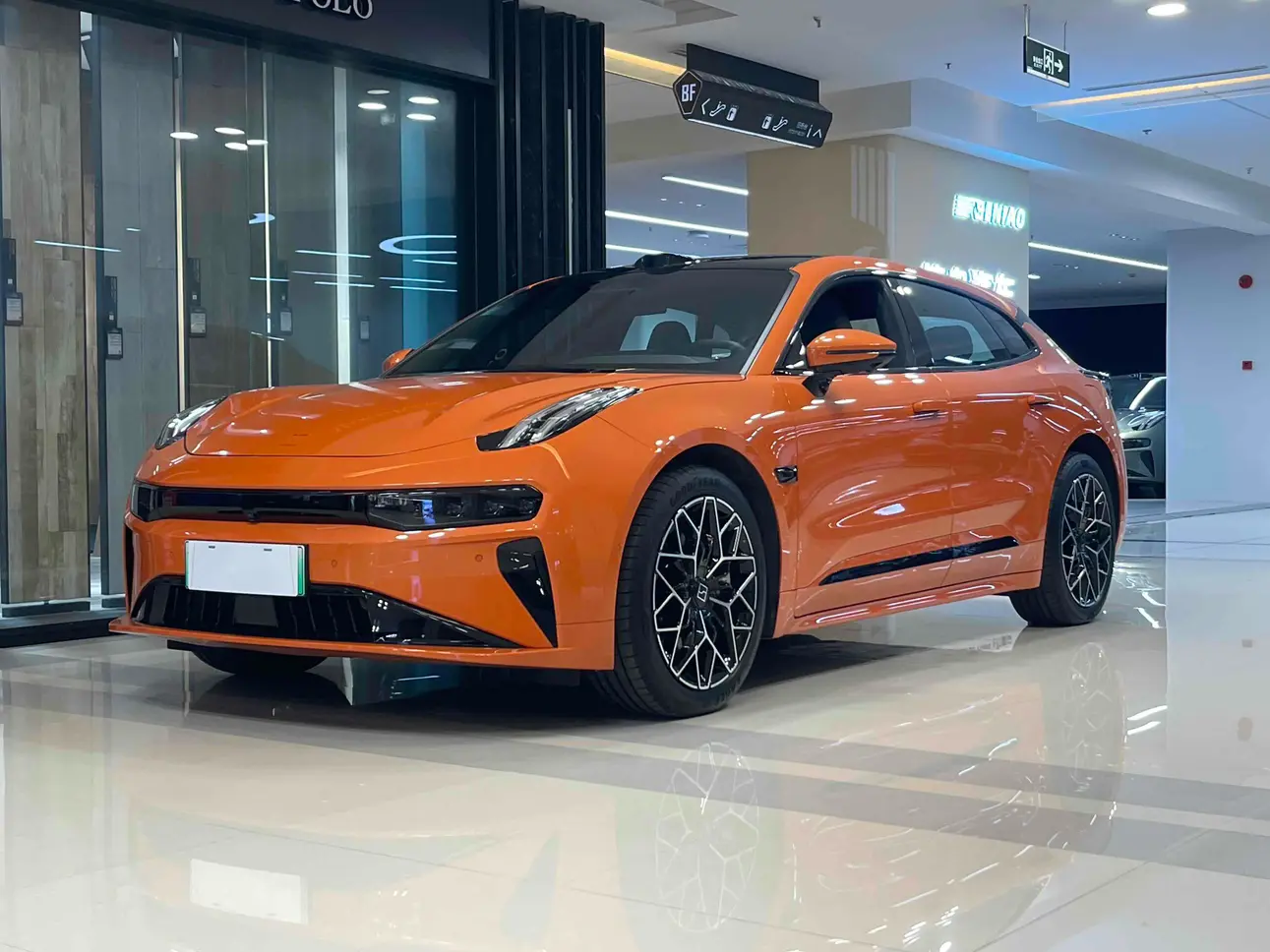 ZEEKR 001  из Китая