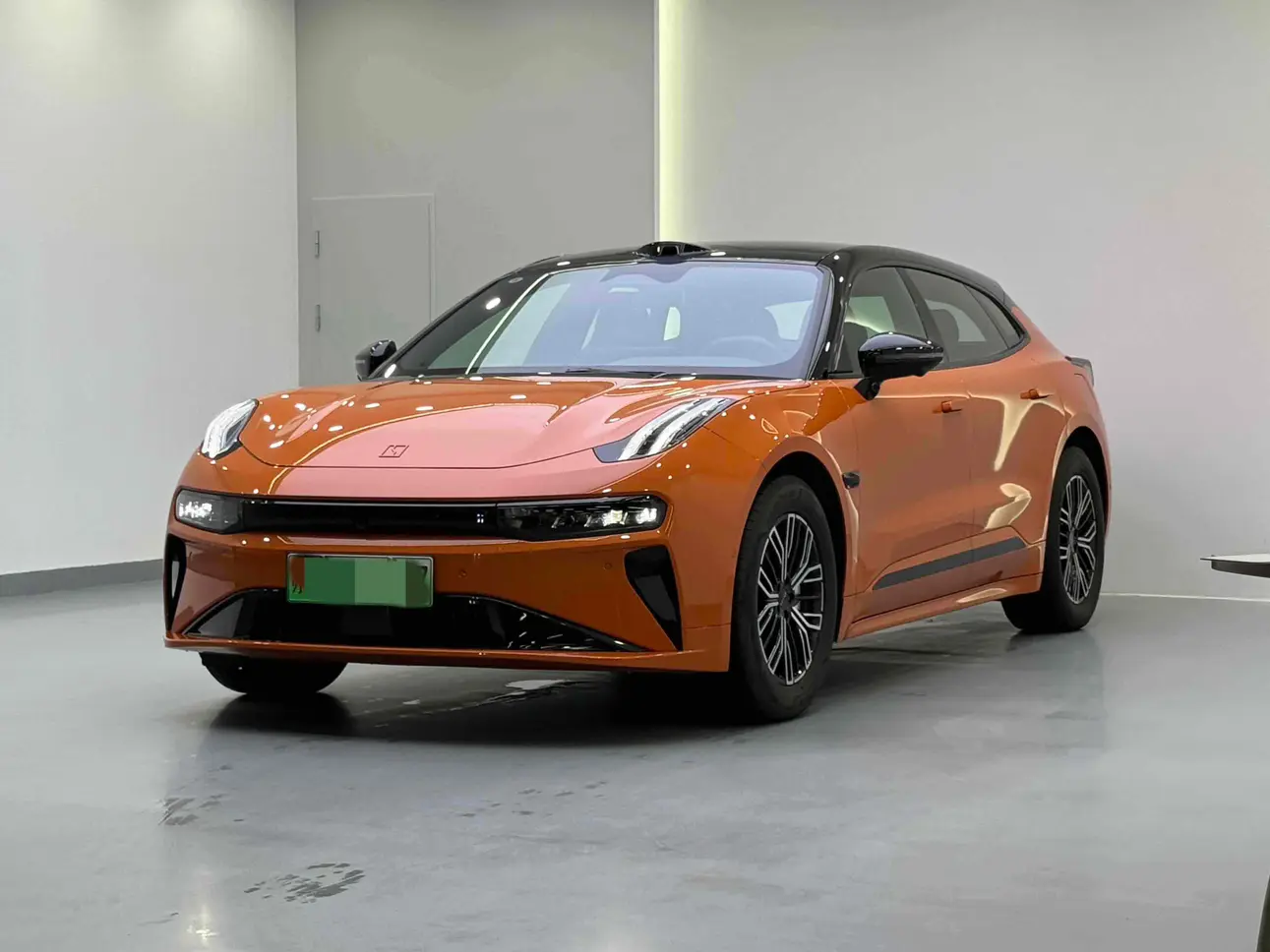 ZEEKR 001  из Китая