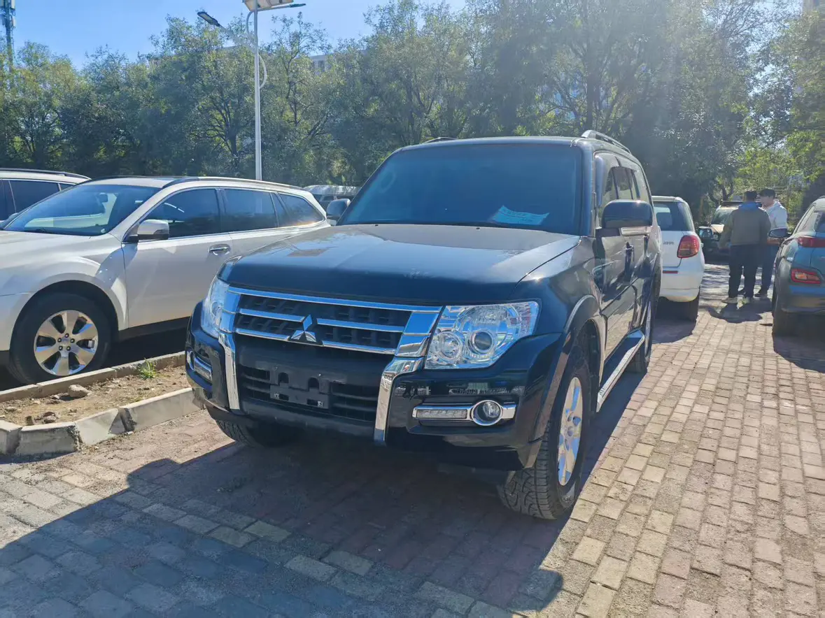 Mitsubishi Pajero  из Китая