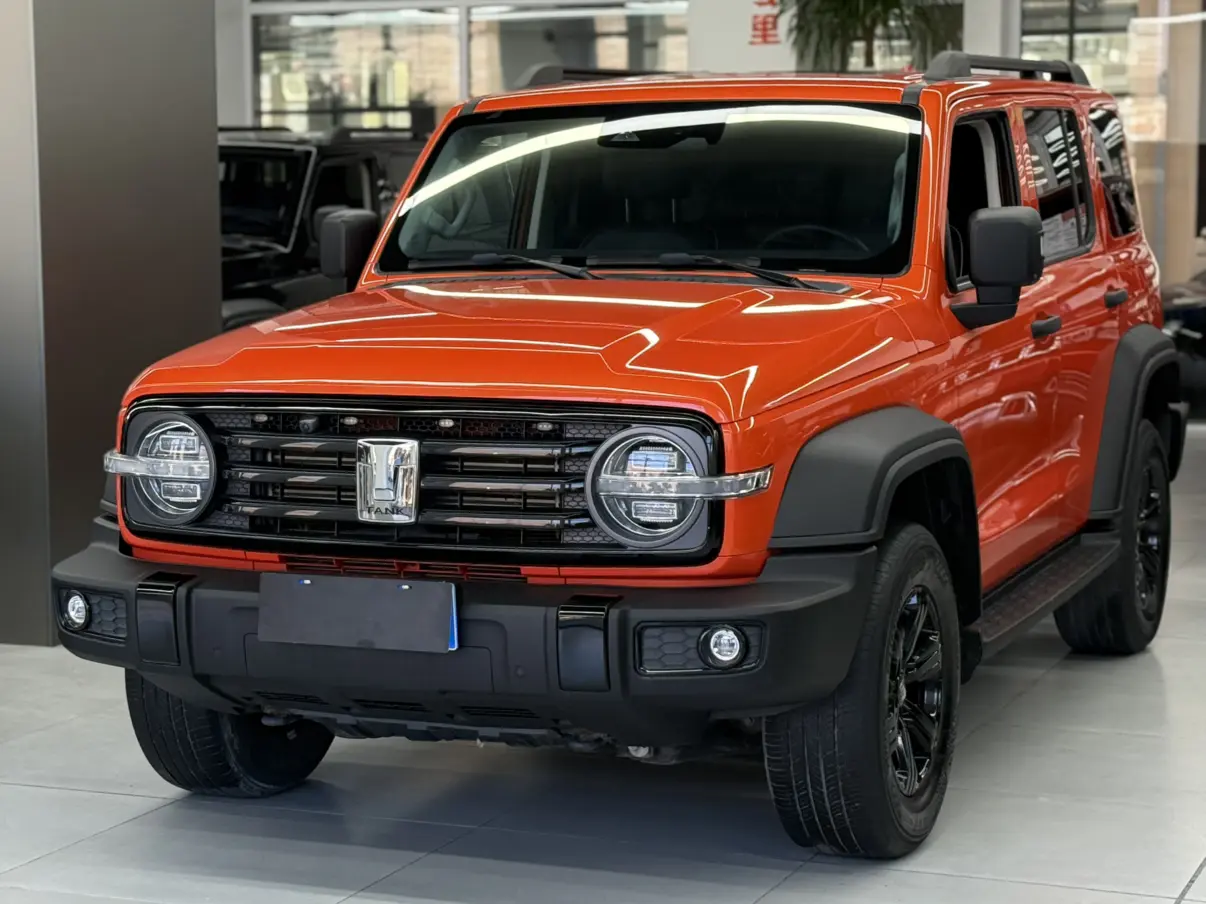 Tank 300  из Китая