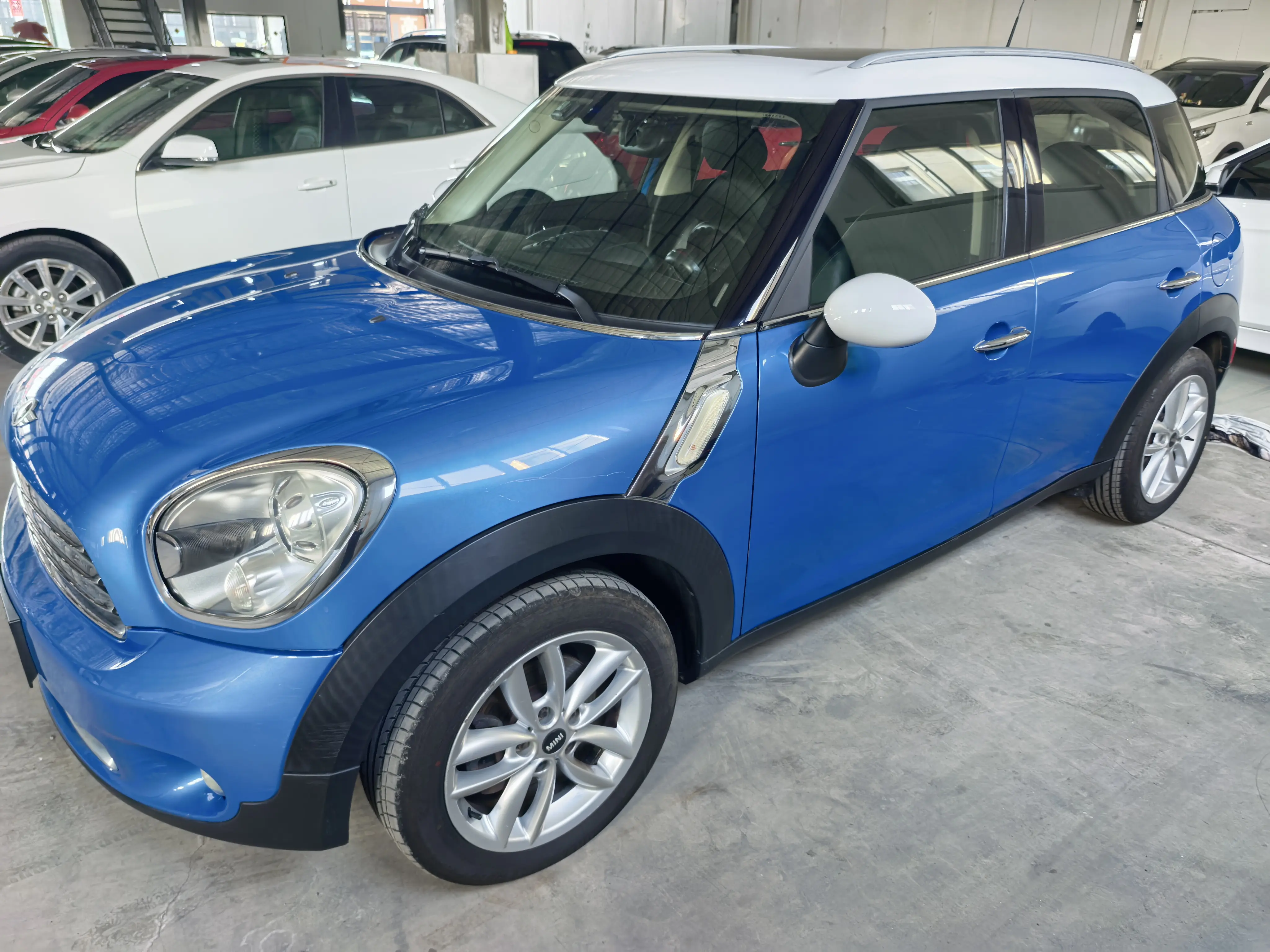 MINI COUNTRYMAN  из Китая