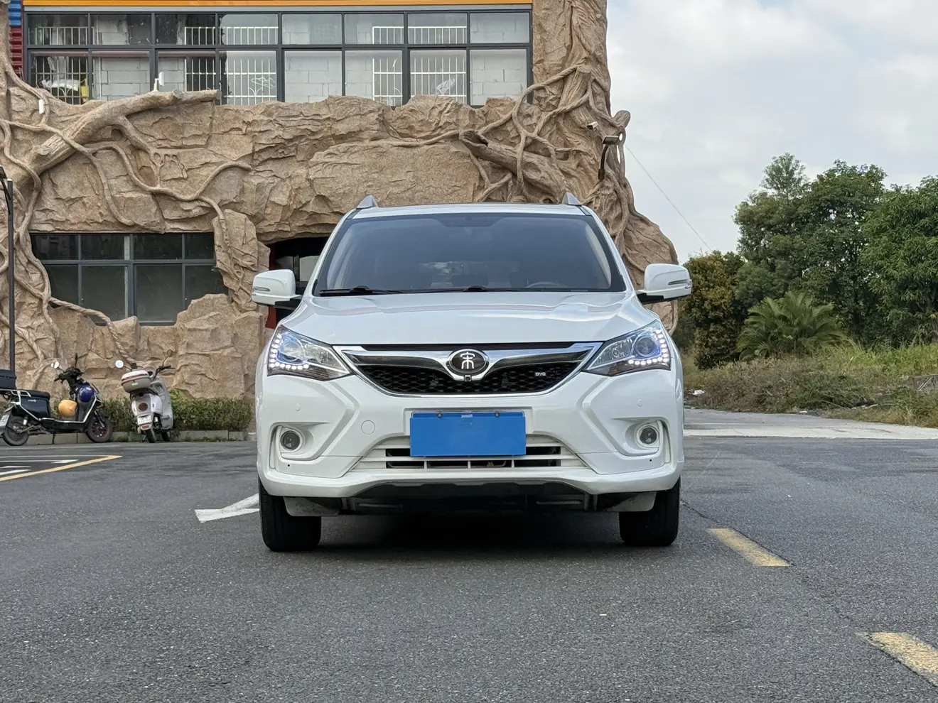 BYD Song  из Китая