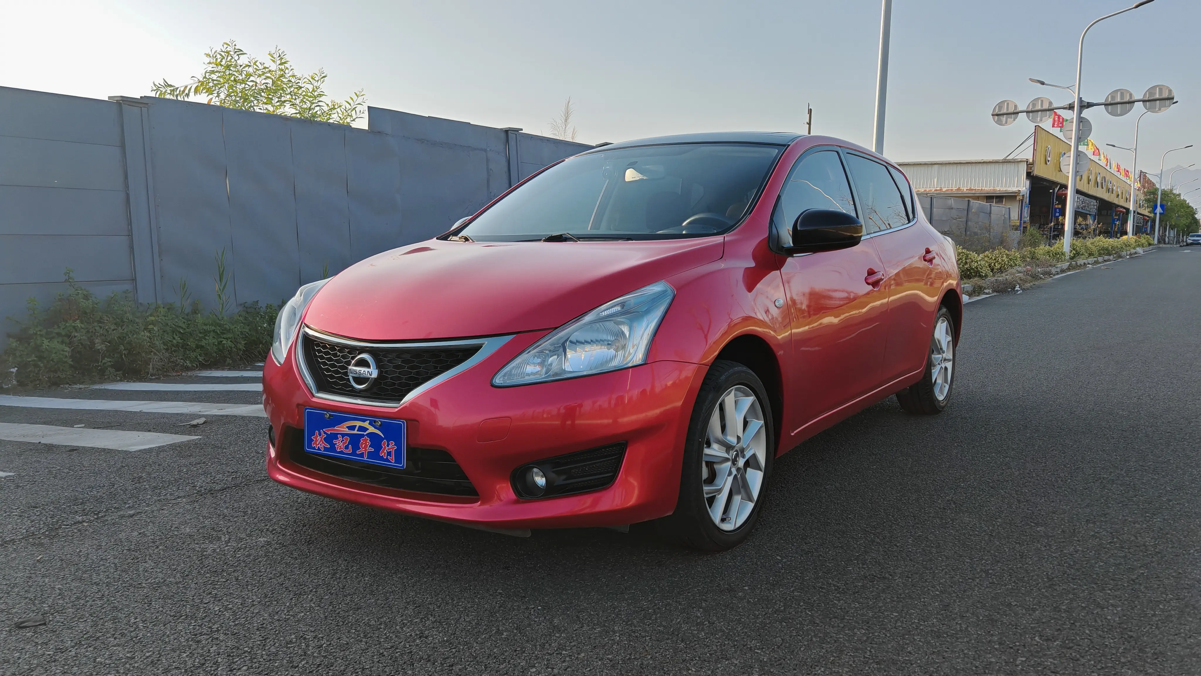 Nissan Tiida  из Китая