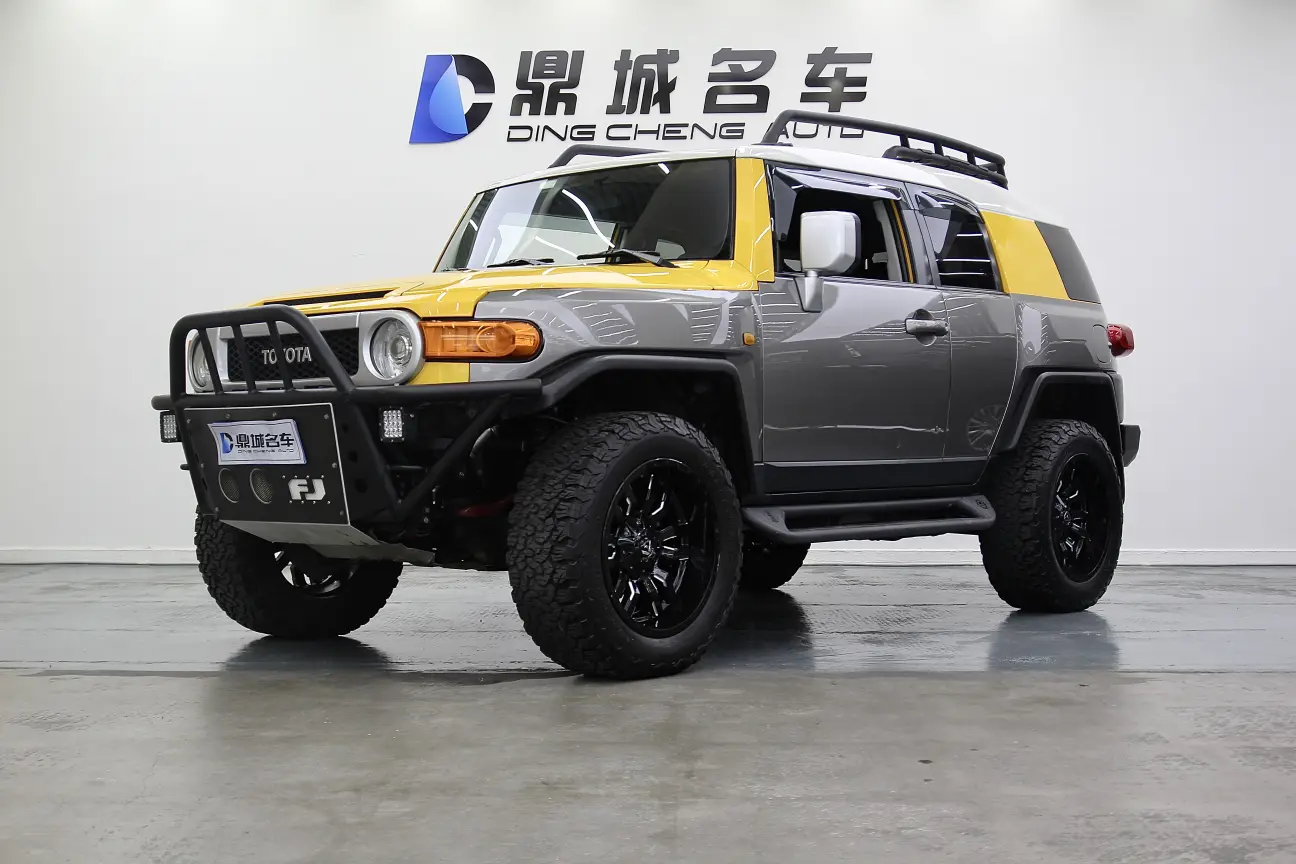 Toyota FJ Cruiser  из Китая