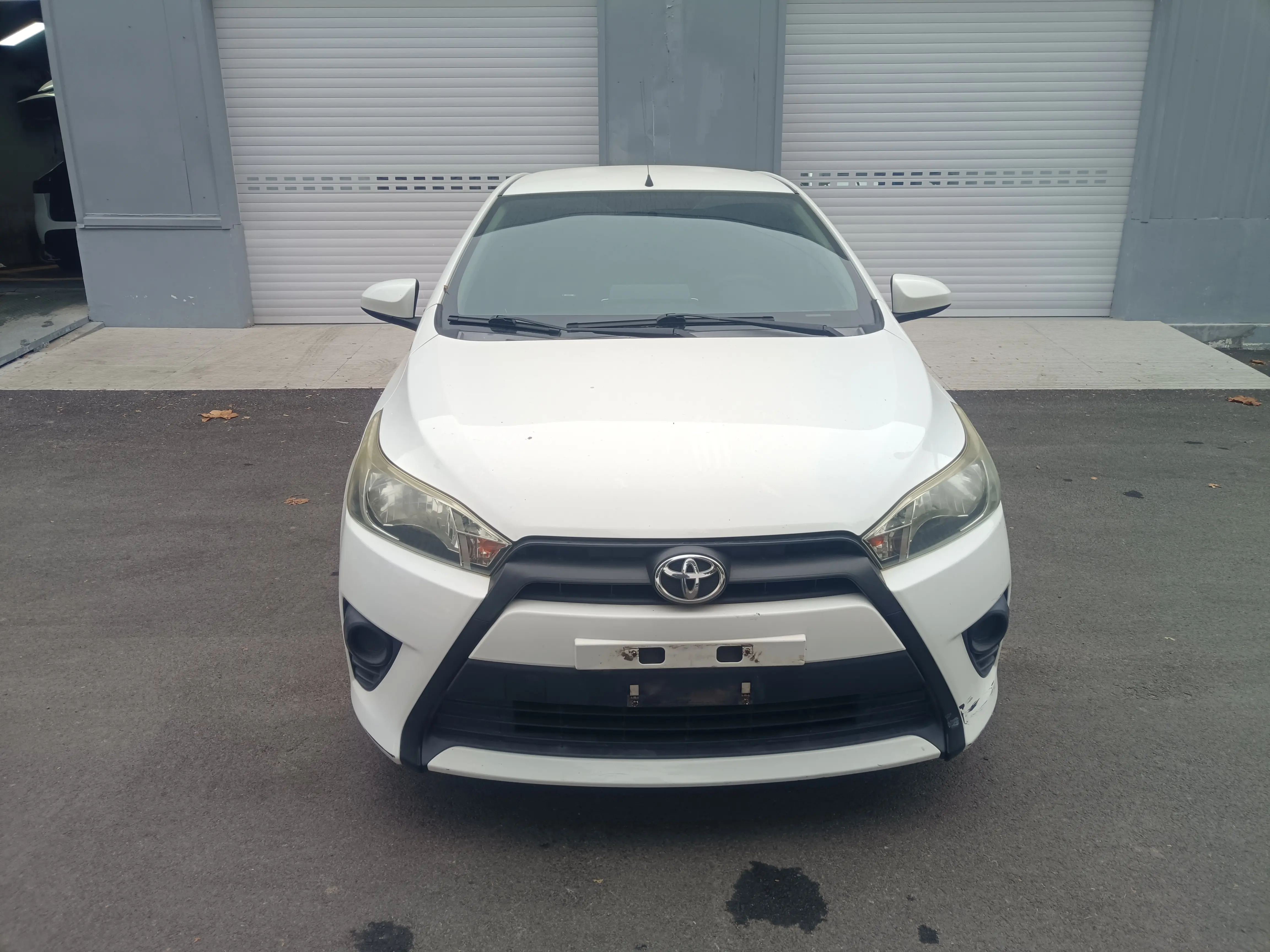 Toyota Yaris L  из Китая