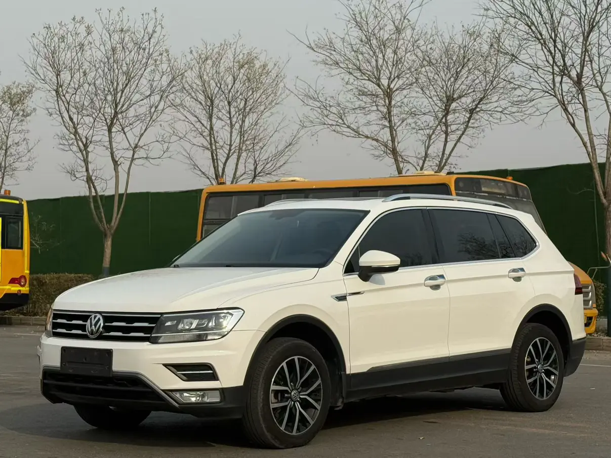 Volkswagen Tiguan L  из Китая