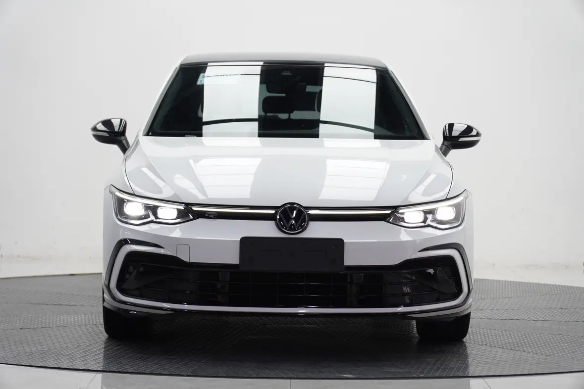 Volkswagen Golf  из Китая