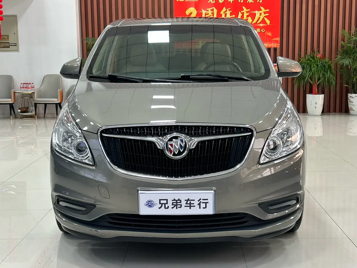 Buick GL8  из Китая
