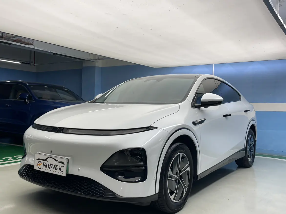 Xpeng G6  из Китая