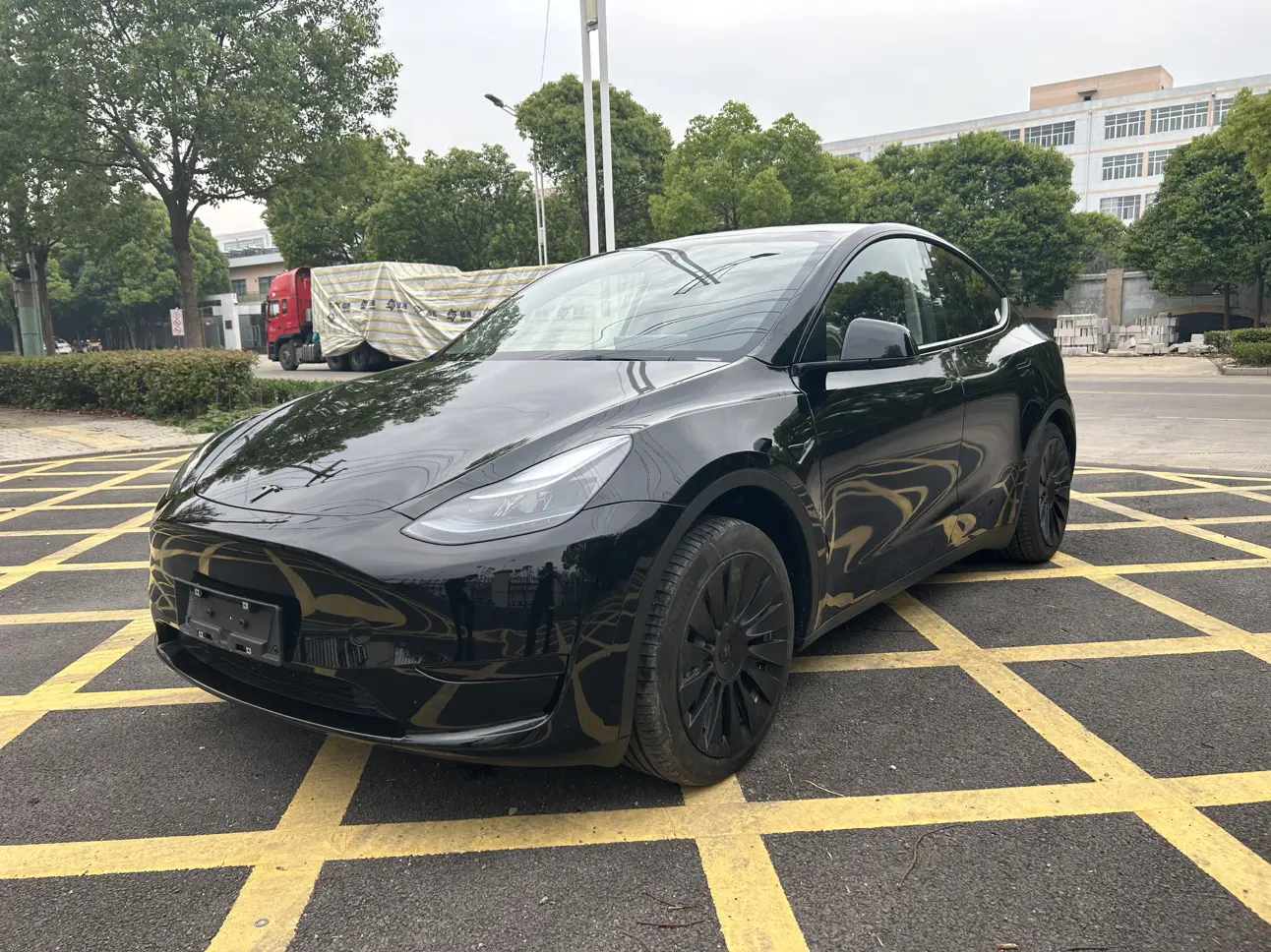 Tesla Model Y  из Китая