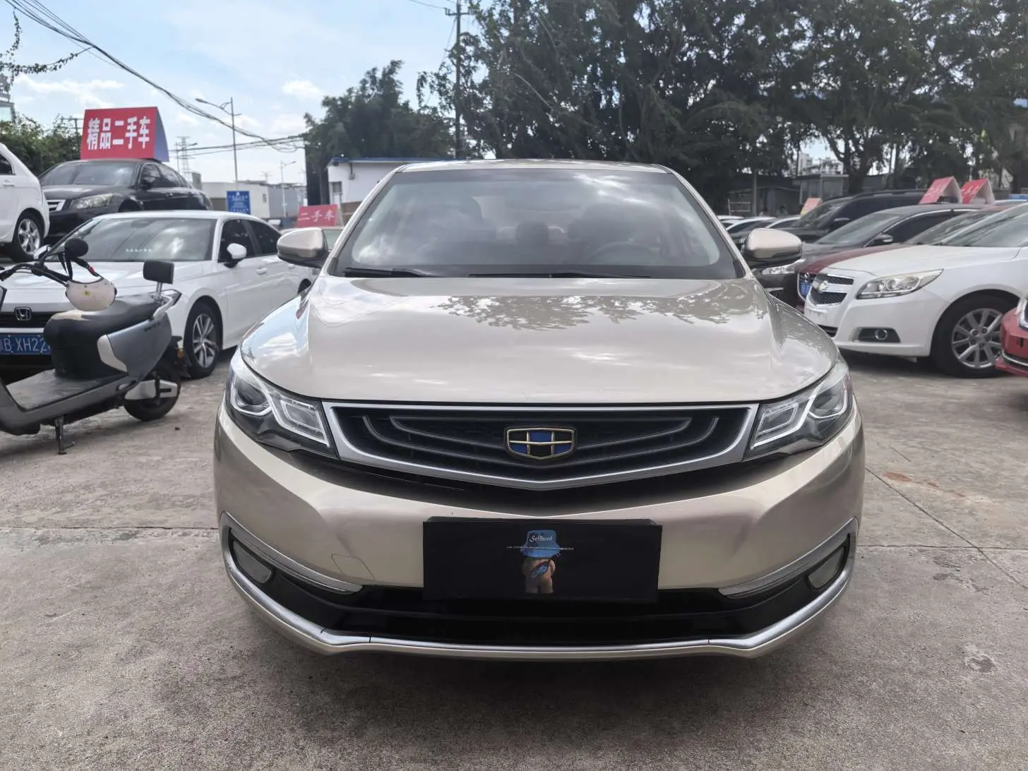 Geely Emgrand GL  из Китая