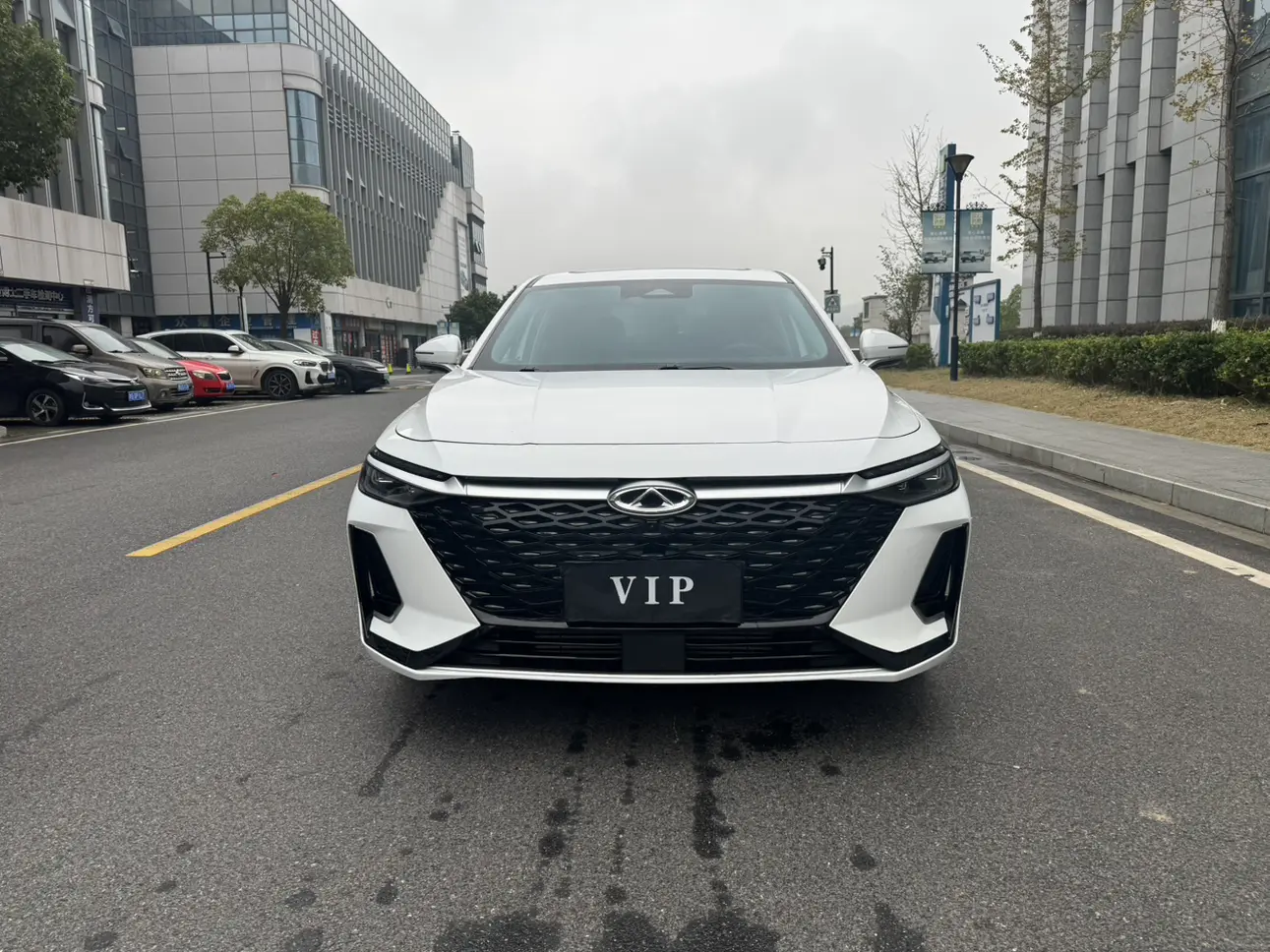 Chery Arrizo 8  из Китая