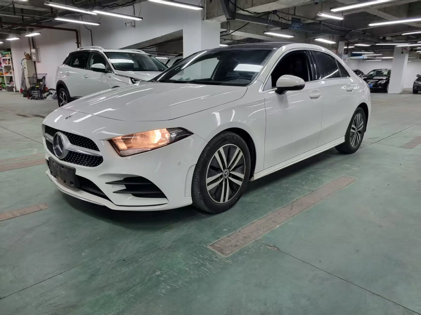 Mercedes-Benz Mercedes Benz A Class  из Китая