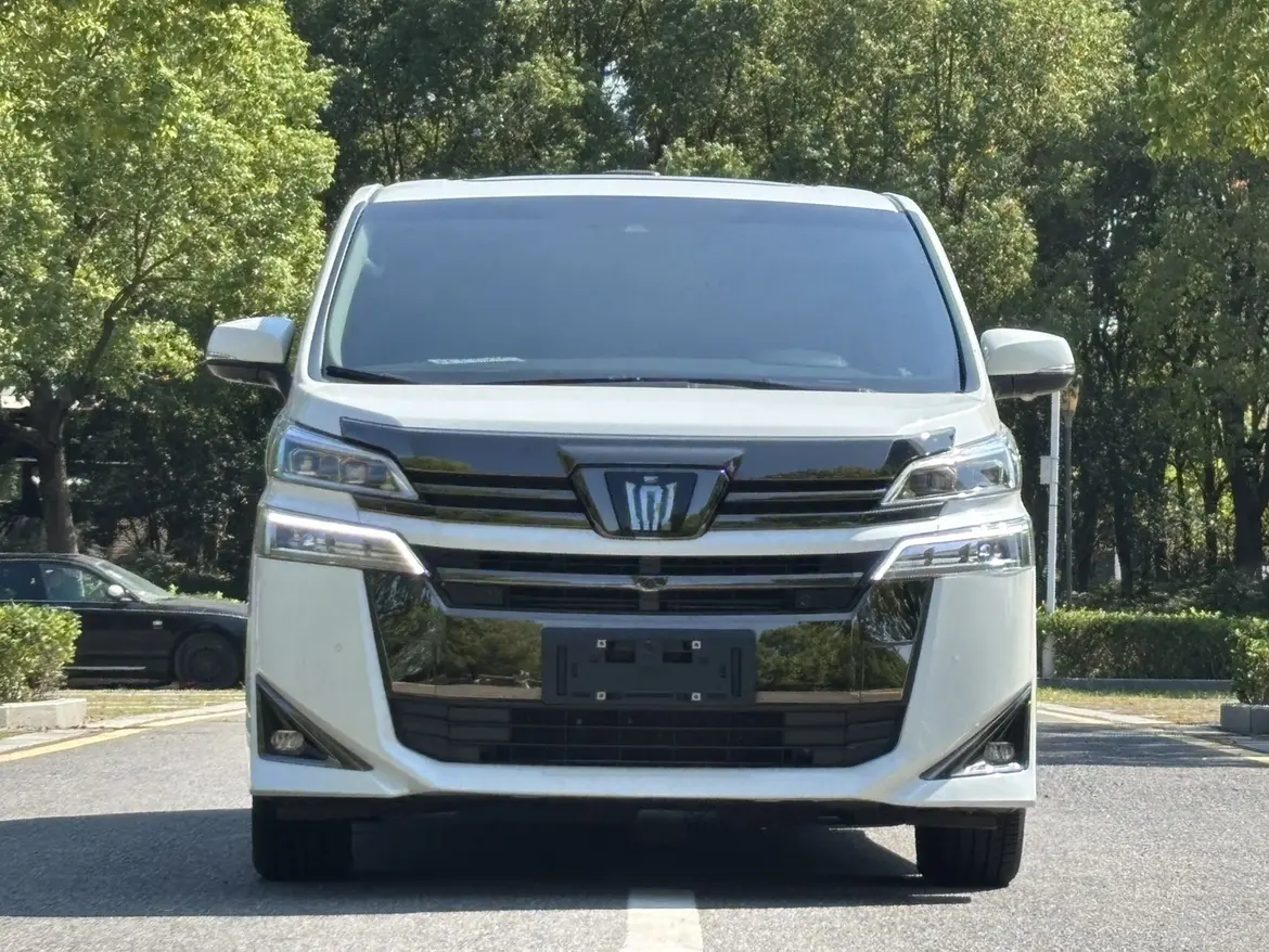 Toyota Crown Wellfire
