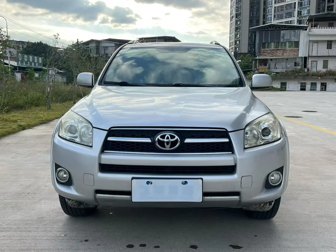 Toyota RAV4  из Китая