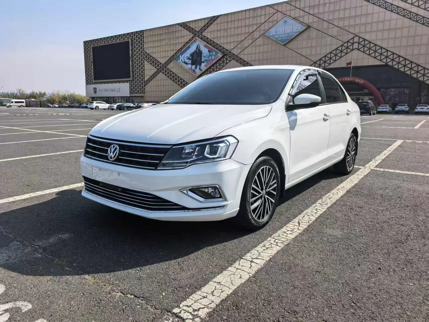 Volkswagen Jetta  из Китая