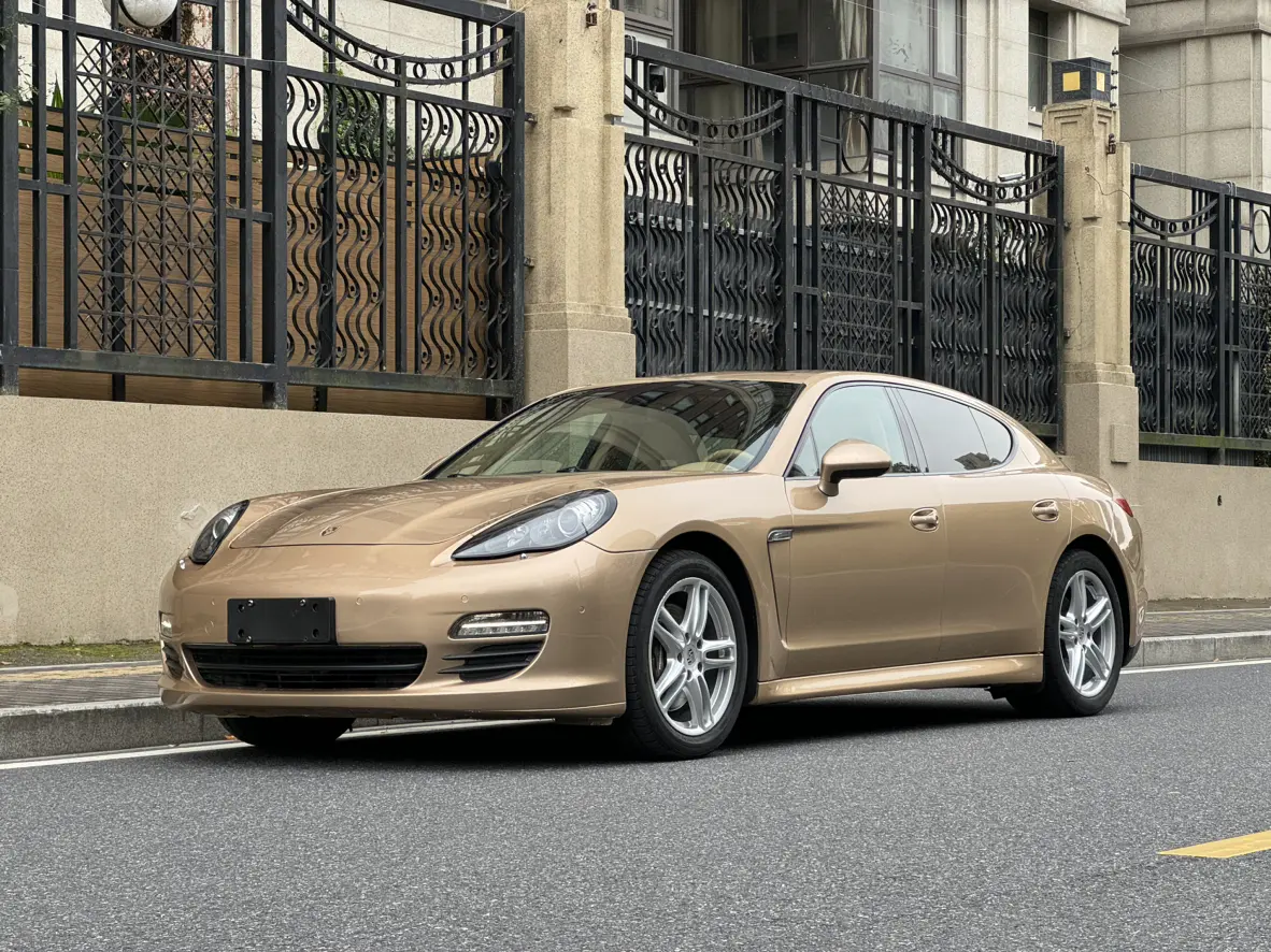 Porsche Panamera  из Китая