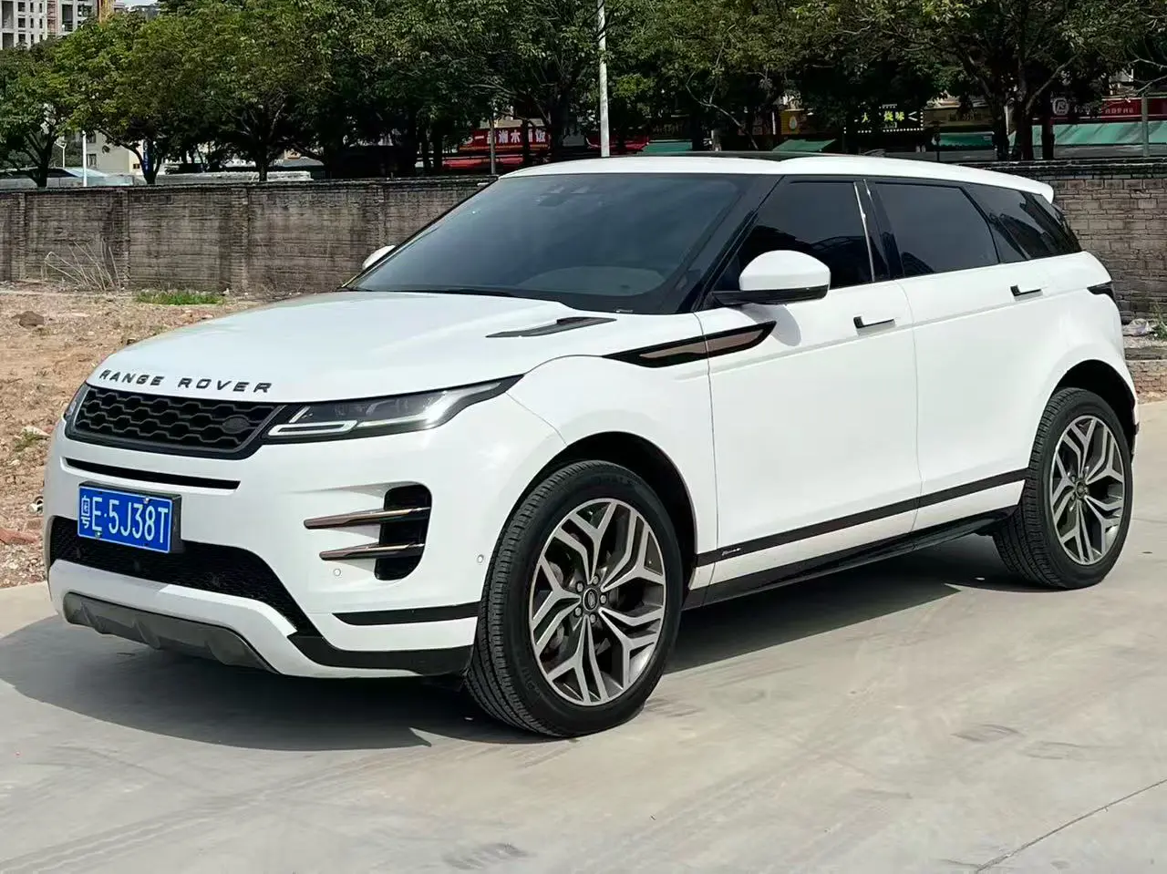 Land Rover Range Rover Evoque  из Китая