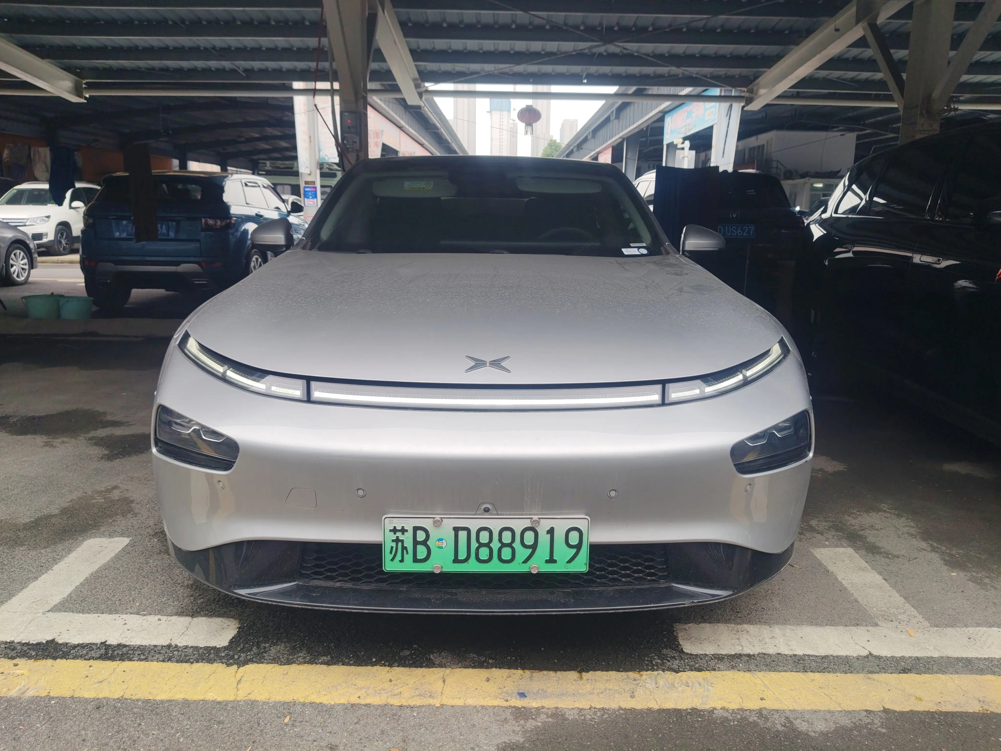 Xpeng P7  из Китая