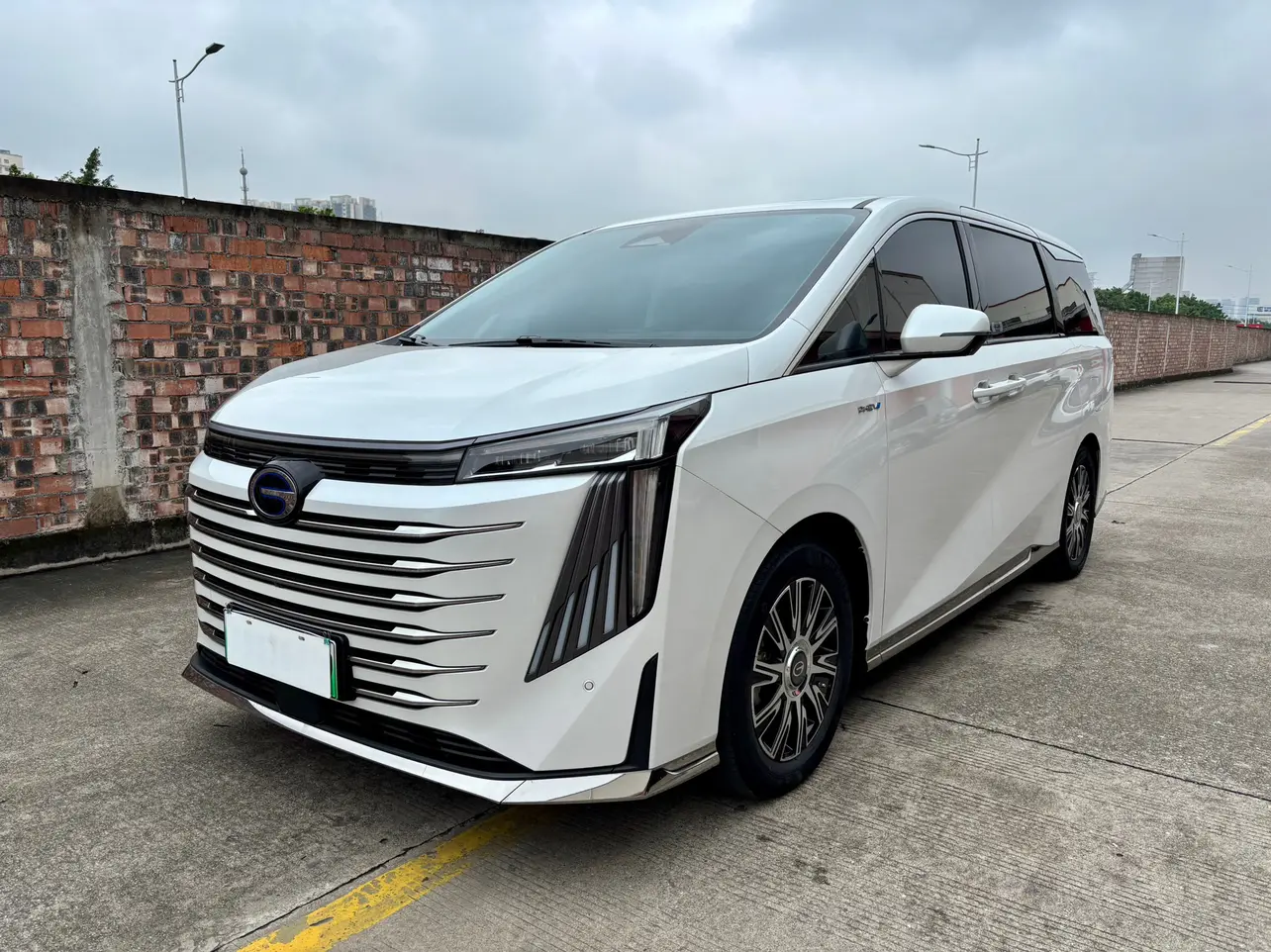 GAC Trumpchi E9 PHEV  из Китая