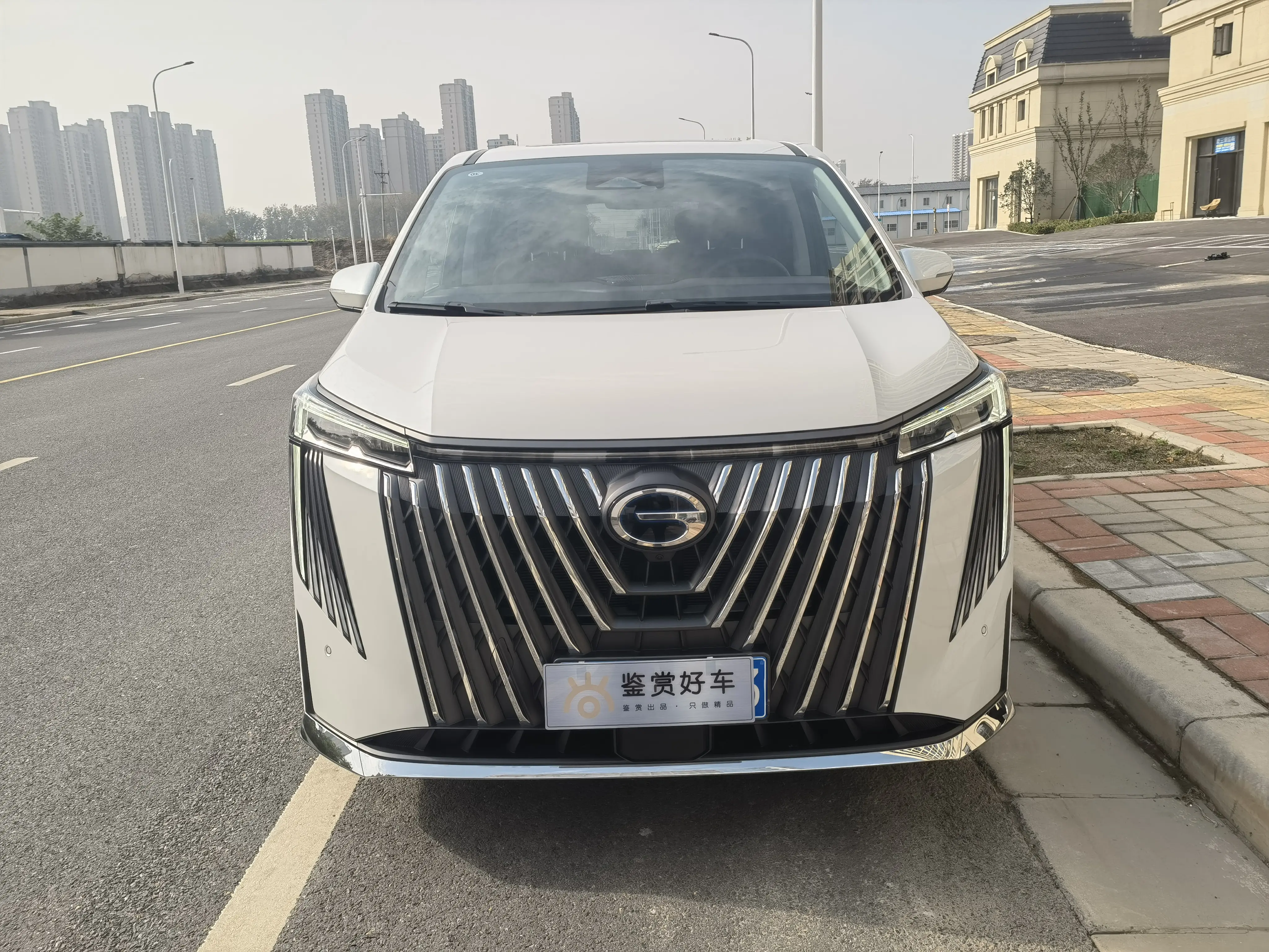GAC Trumpchi M8  из Китая