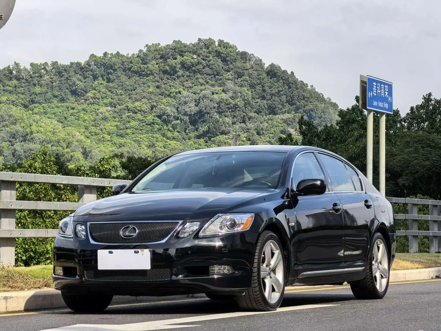 Lexus GS  из Китая