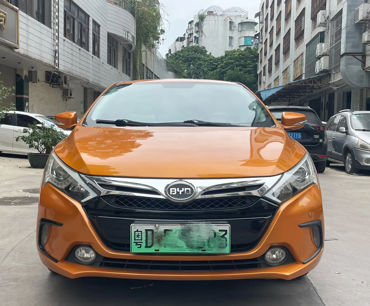 BYD Qin DM  из Китая