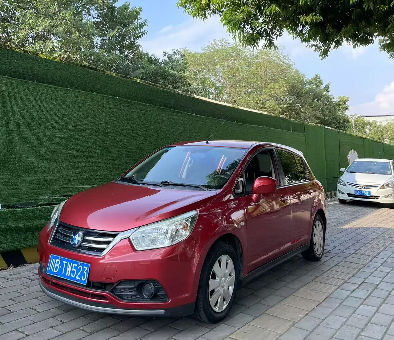 Kai Chen Venucia R50  из Китая