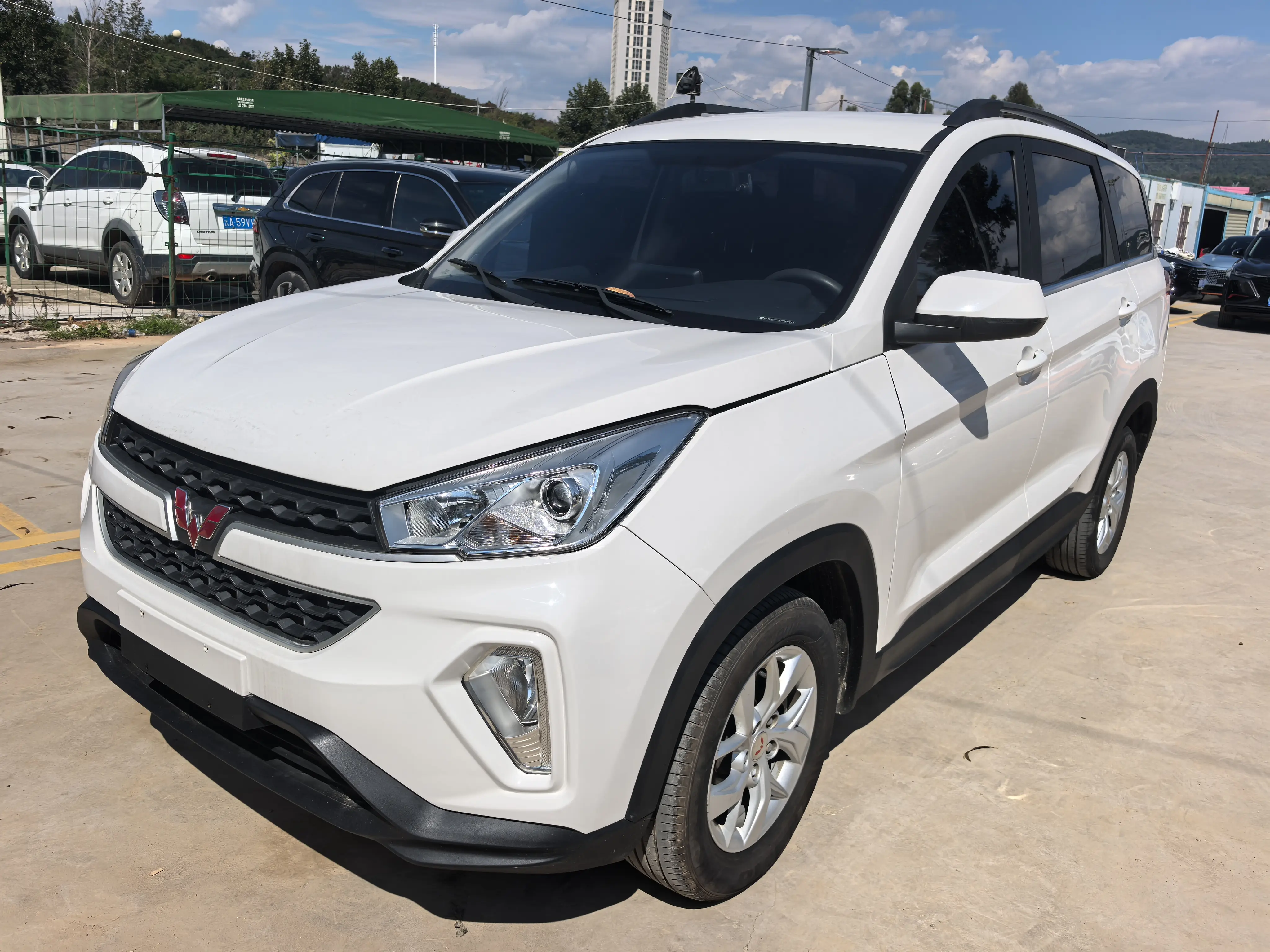 Wuling Hongguang S3  из Китая