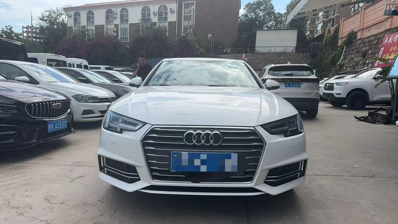 Audi A4L  из Китая