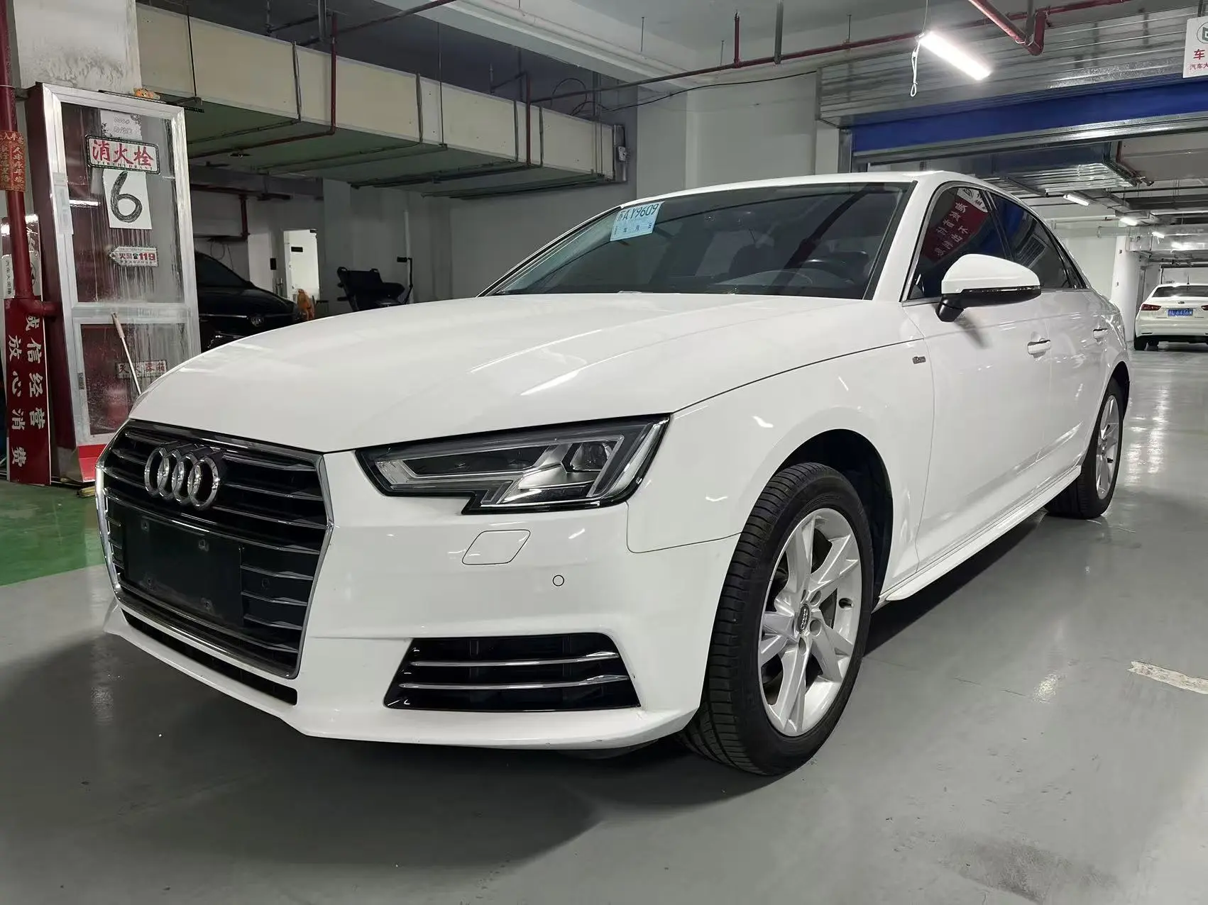 Audi A4L  из Китая