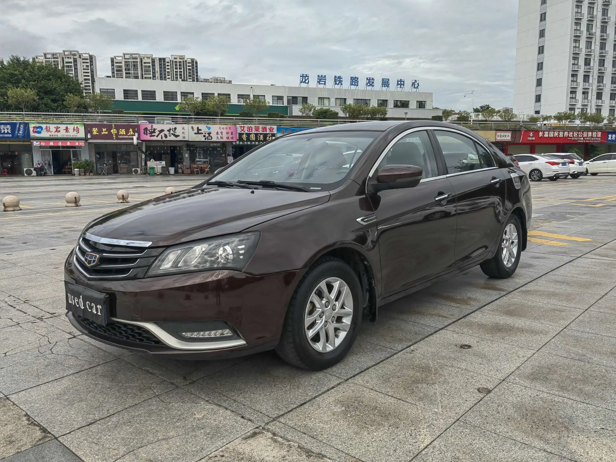 Geely Emgrand  из Китая