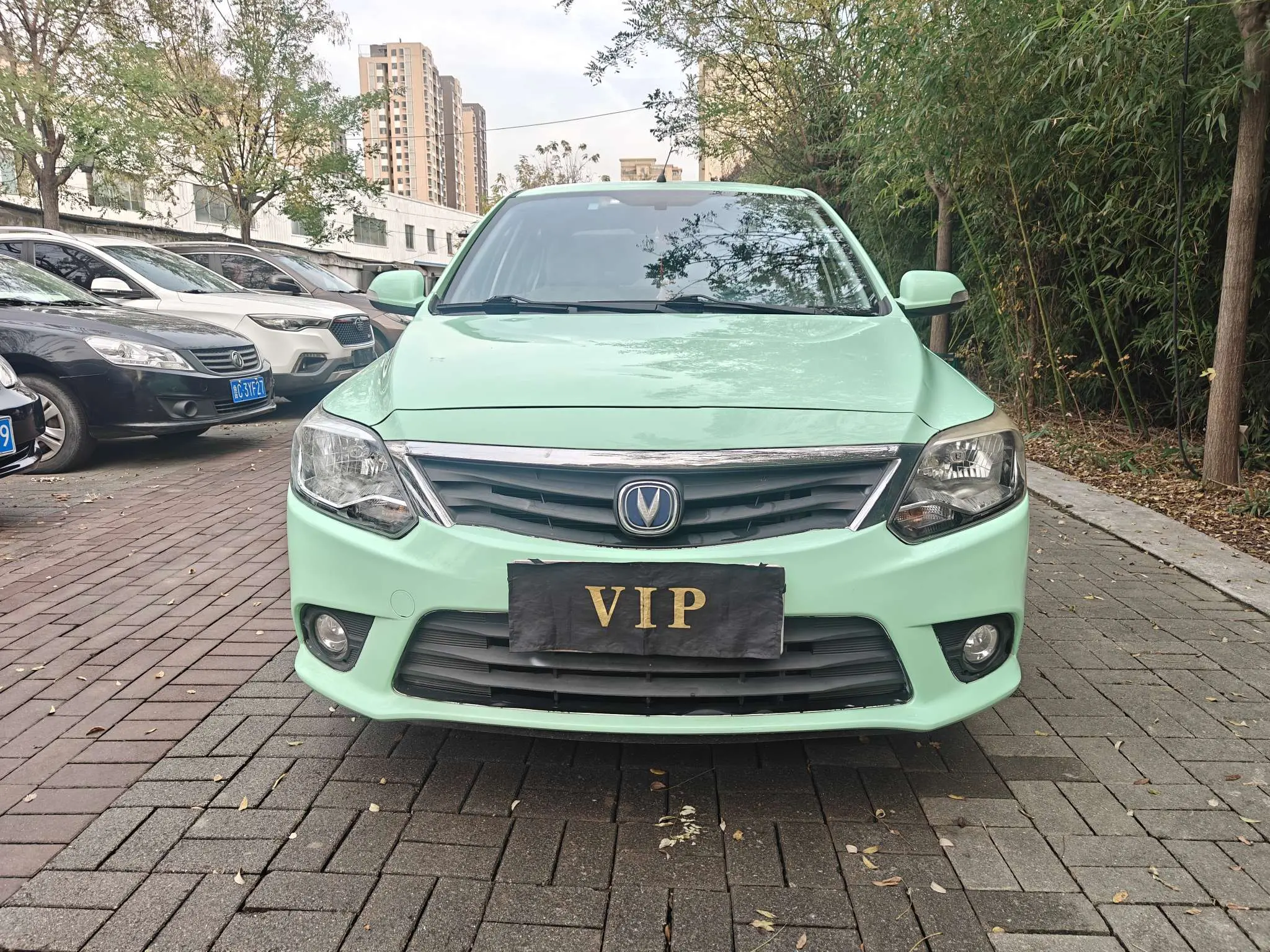 Changan Yuexiang V3  из Китая