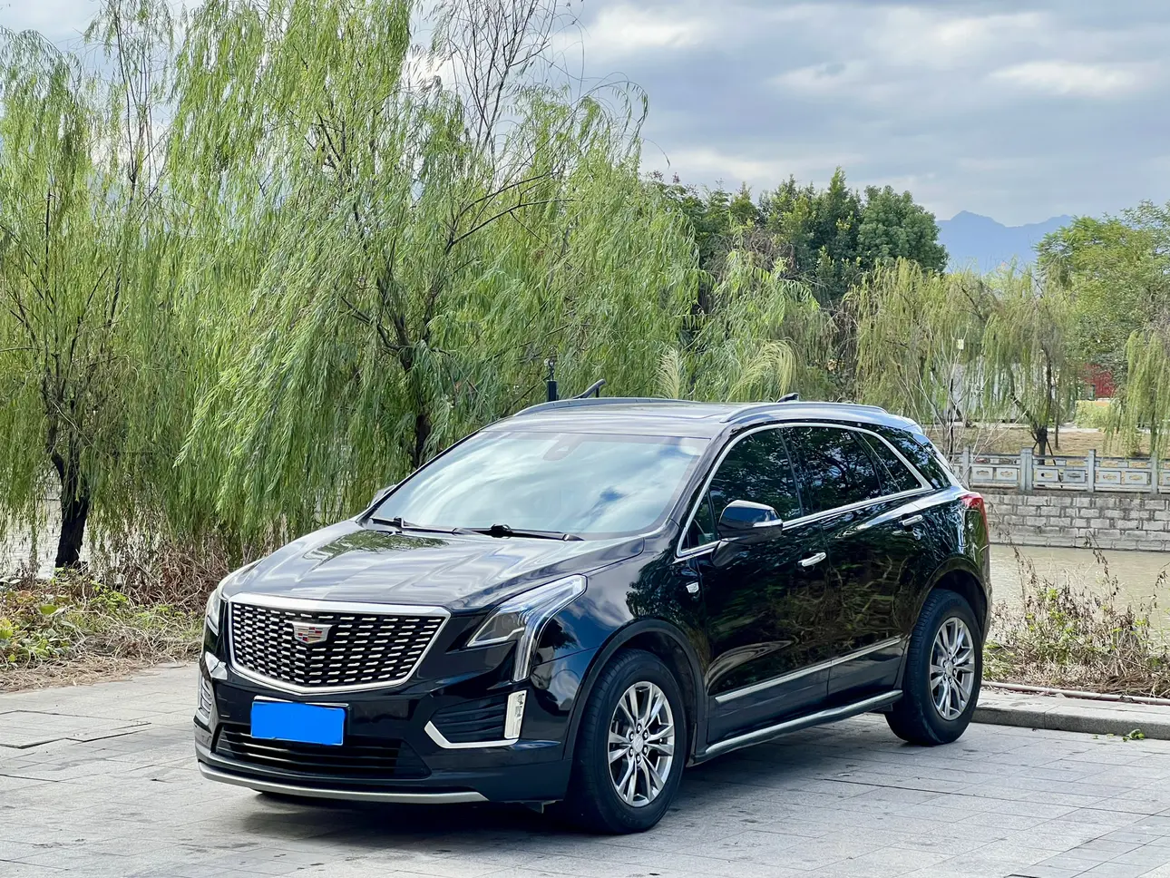 Cadillac XT5  из Китая