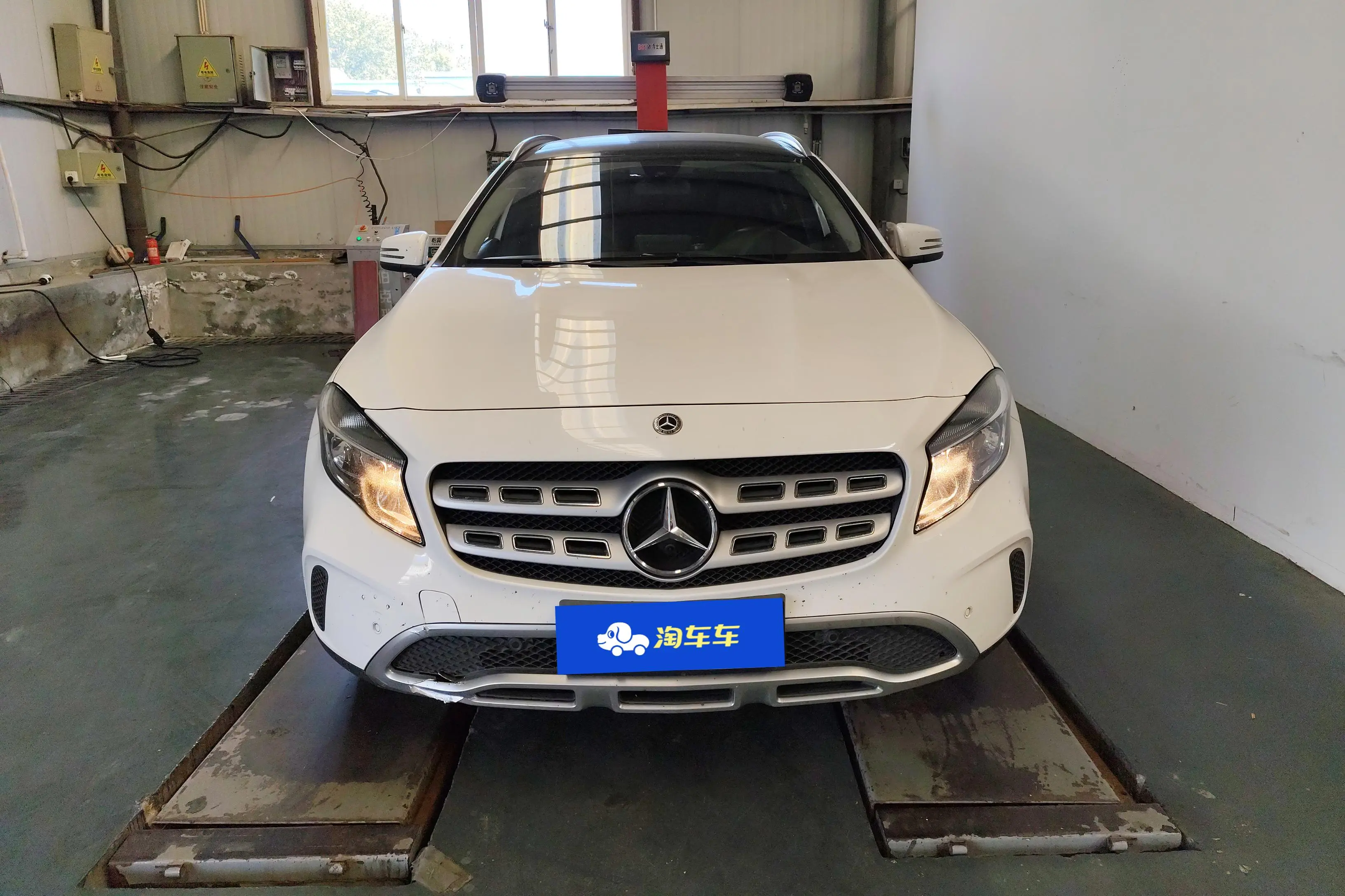 Mercedes-Benz GLA  из Китая