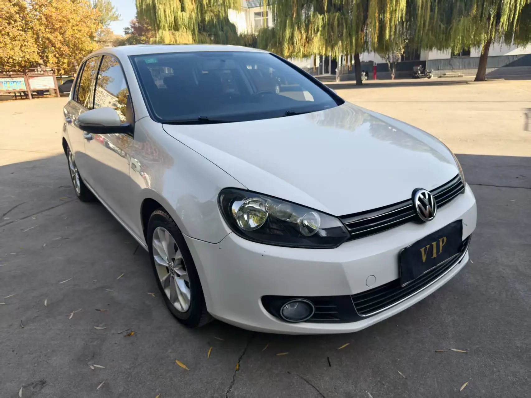 Volkswagen Golf  из Китая