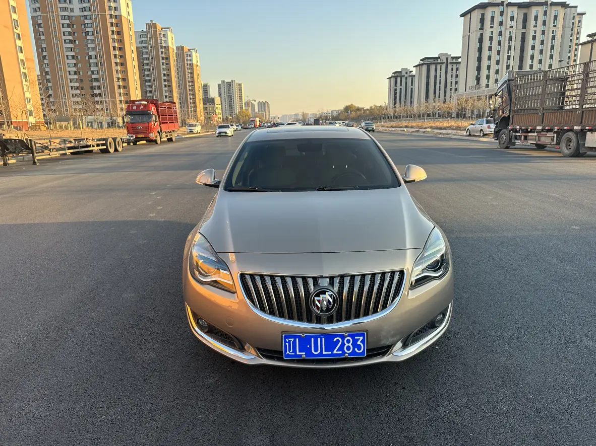 Buick Majesty  из Китая