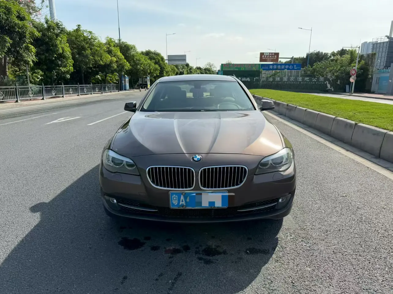BMW 5 Series  из Китая