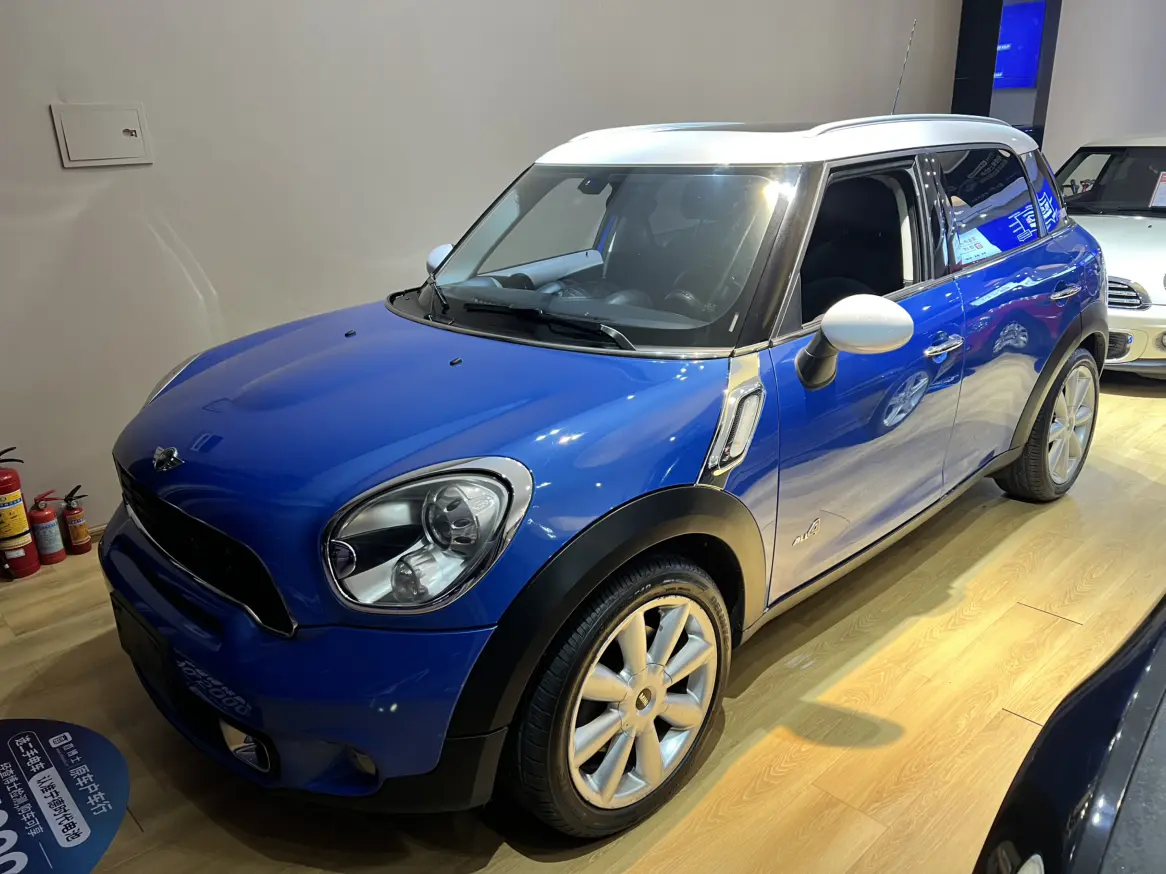 MINI COUNTRYMAN  из Китая