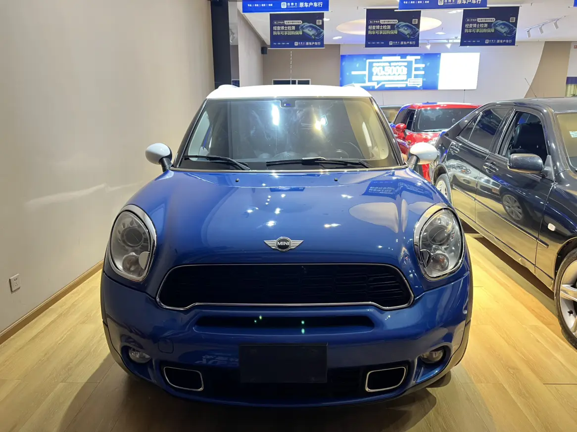 MINI COUNTRYMAN  из Китая